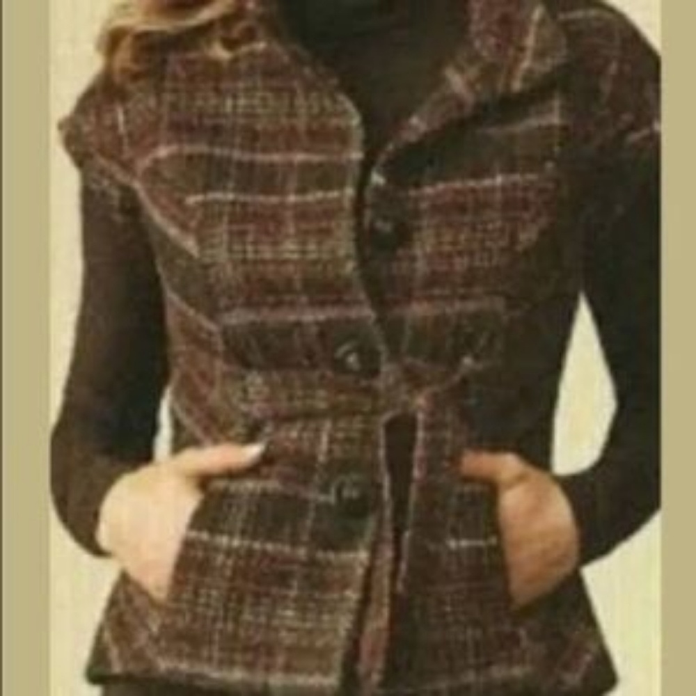 CAbi Women's Cinch it Up Wool Blend Vest Plaid
